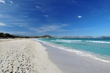 Плажове по света